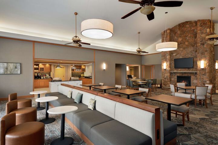 Hotel Interior 10 of 40