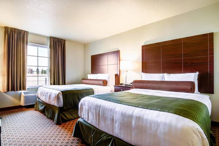 Cobblestone Inn & Suites - Winterset IA
