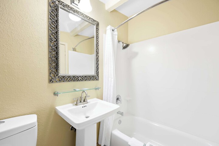 Best Western Coach House
