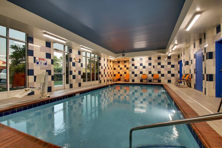 Pool 12 of 42