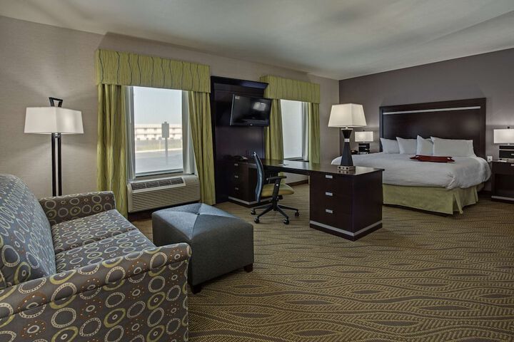 Room 8 of 27