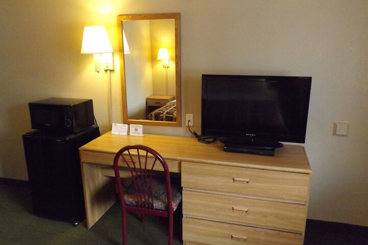 Room 15 of 27