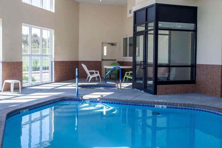 Pool 5 of 43