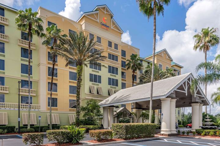Hotel 2 of 52