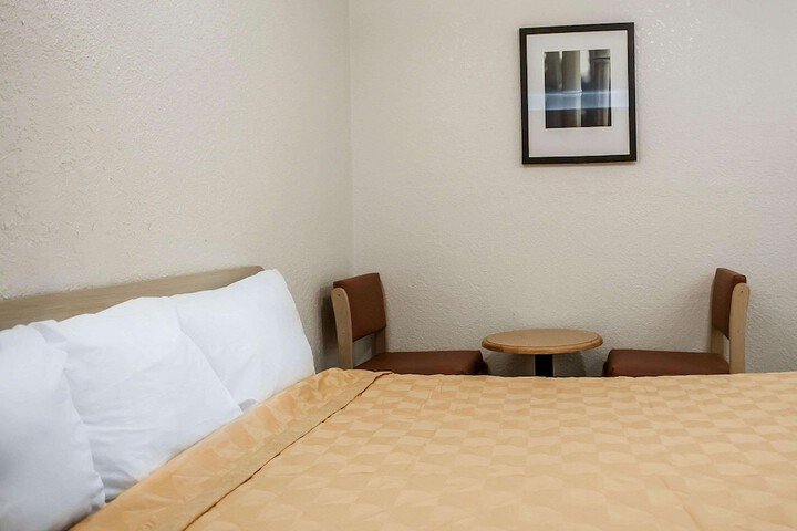 Room 35 of 56