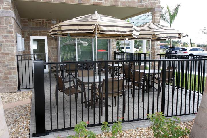 Terrace/Patio 34 of 35