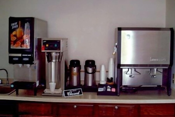 Breakfast/Coffee Service 23 of 26