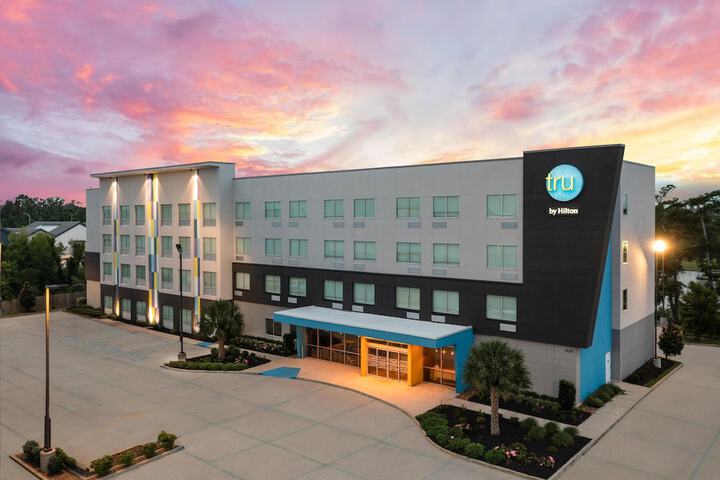 Tru by Hilton Lake Charles