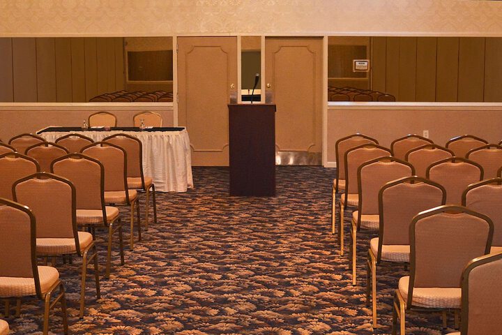 Clarion Hotel Philadelphia International Airport