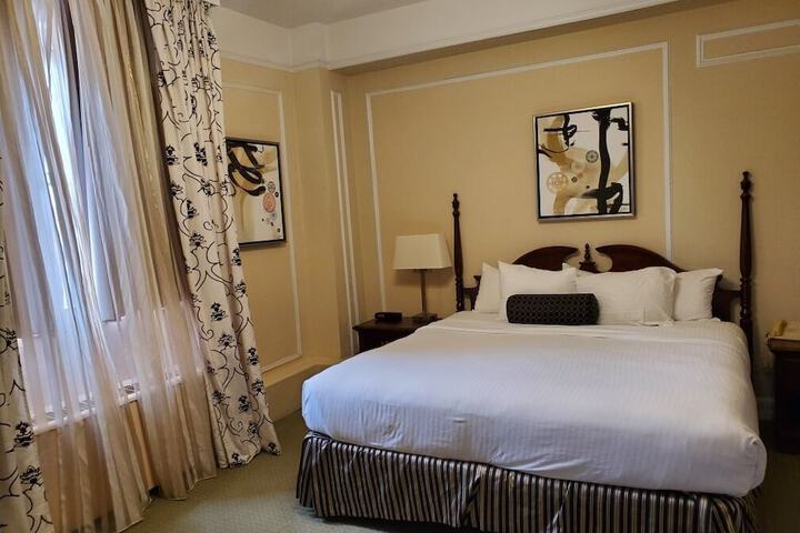 Room 38 of 58