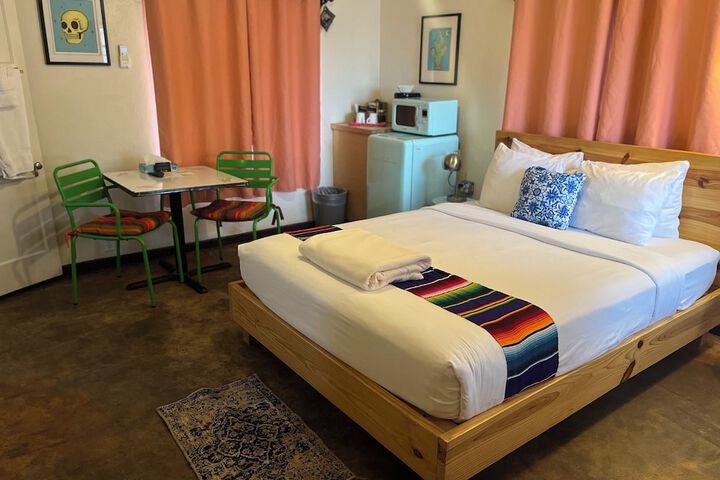 Room 12 of 44