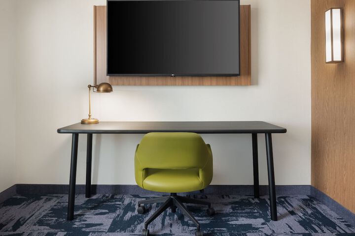 Room 15 of 26