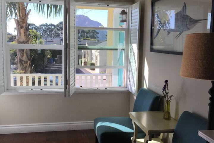 Beach Bungalow Inn and Suites