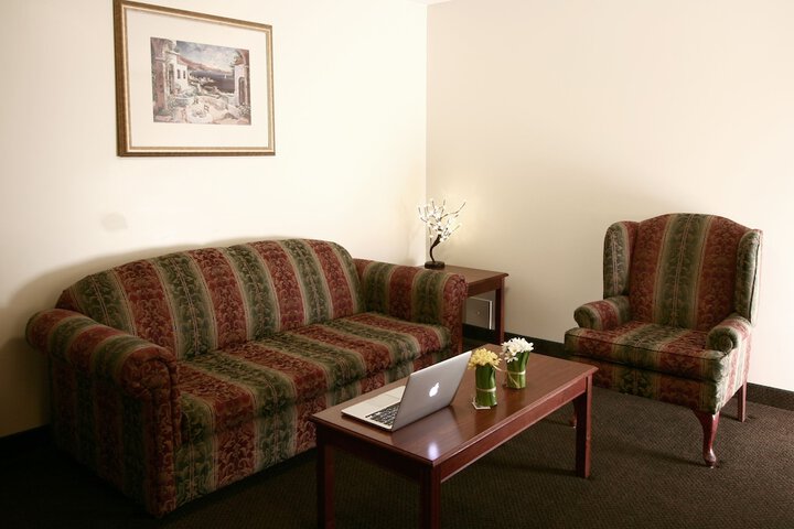 Room 11 of 30