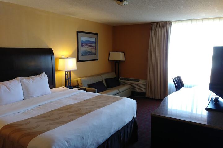 Room 16 of 30