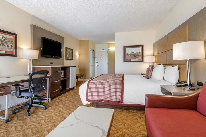 Room 22 of 46