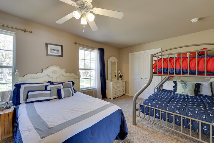 Lakefront Home w / Shared Boat Ramp in Grove!