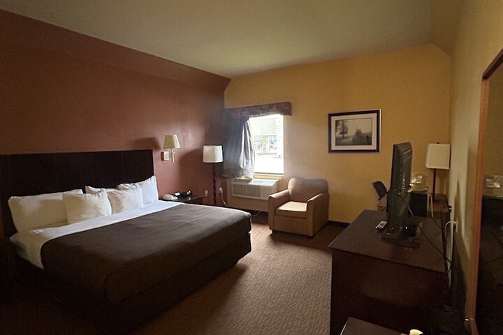 Room 18 of 37