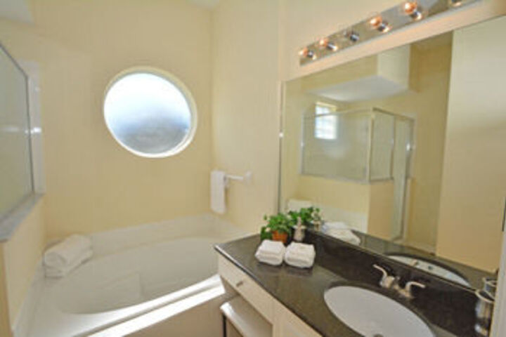 Rent a Villa Eagle Management Davenport