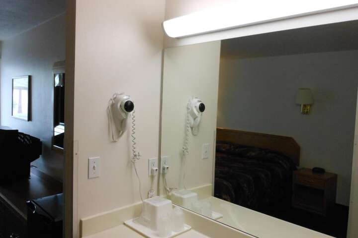 Room 18 of 24