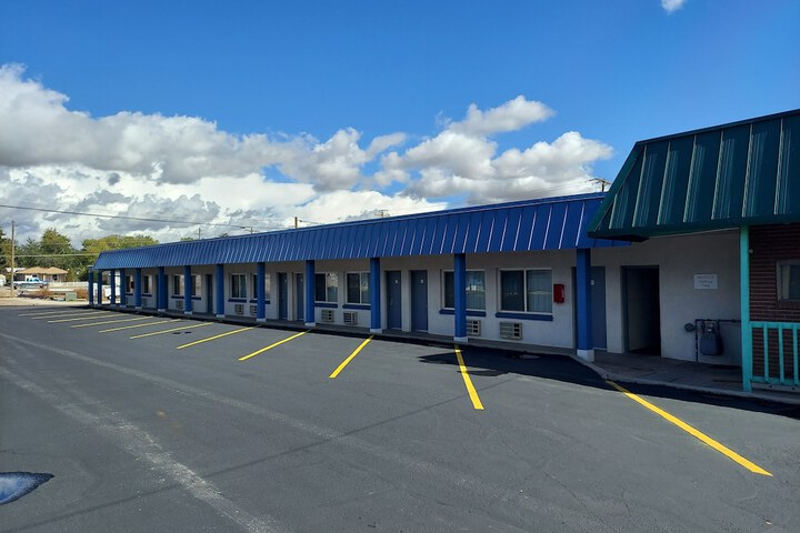 Vernal Inn