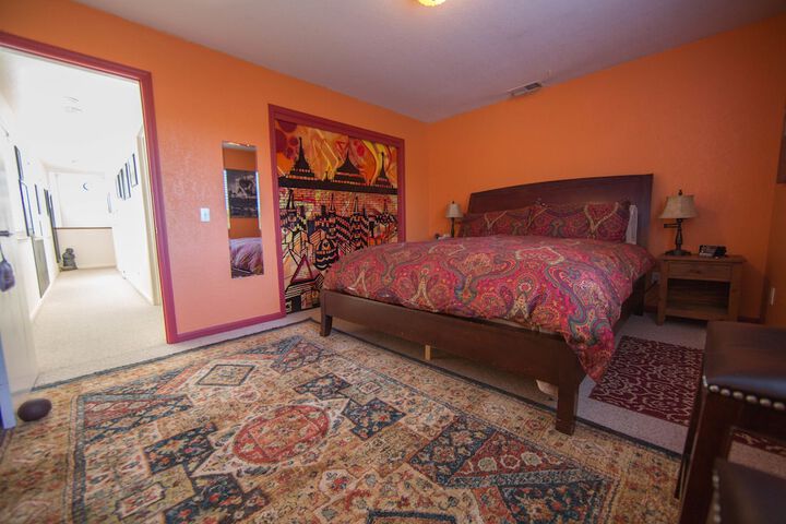 Room 40 of 48