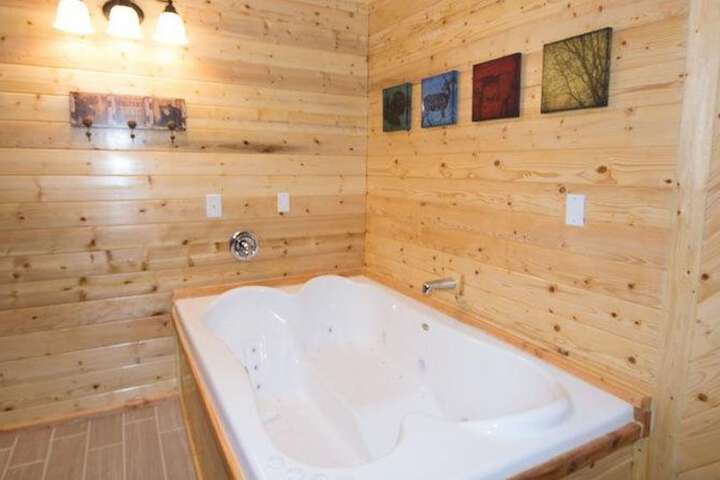Upper Canyon Inn & Cabins