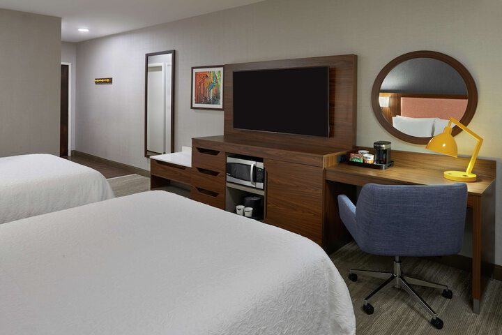 Room 7 of 33