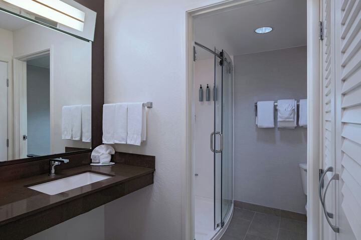 Room 12 of 42