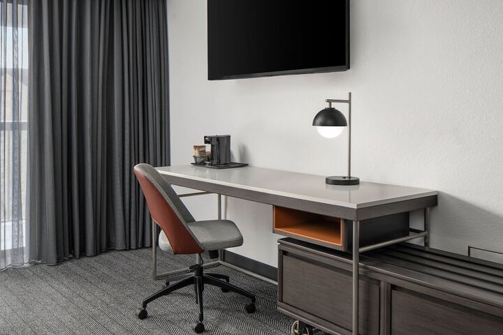 Room 19 of 32