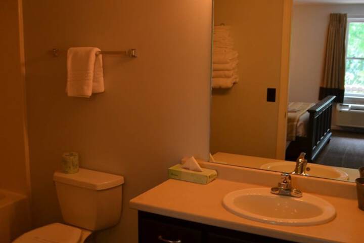 Room 23 of 66