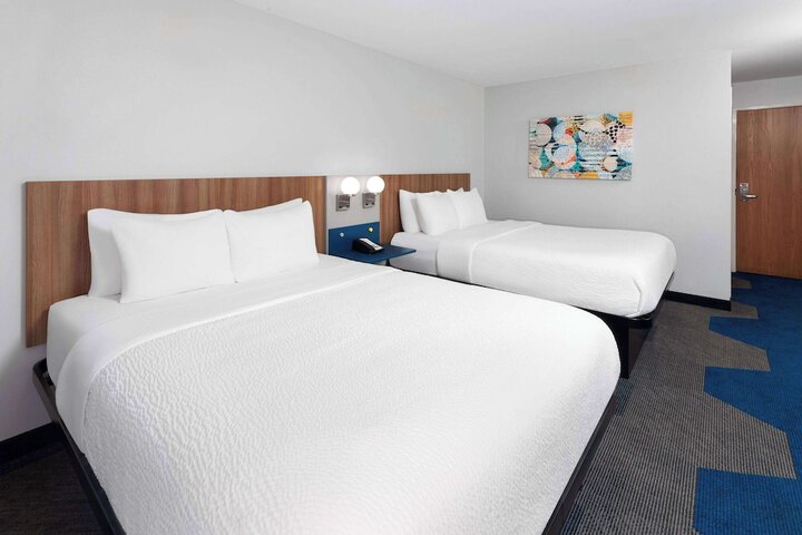 Microtel Inn by Wyndham Janesville