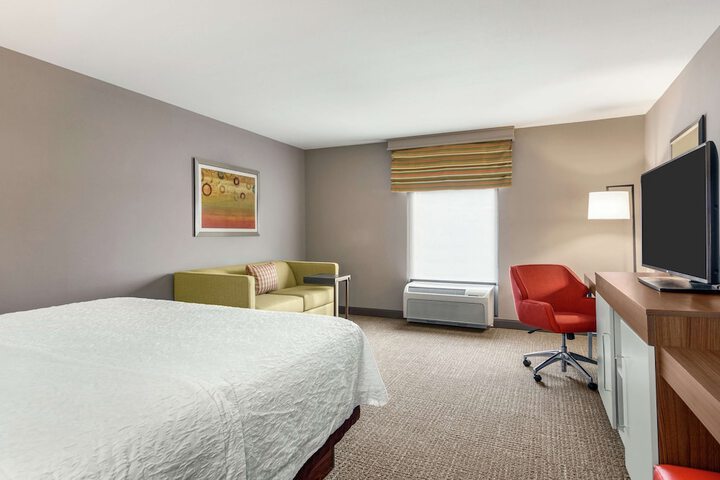 Room 13 of 26