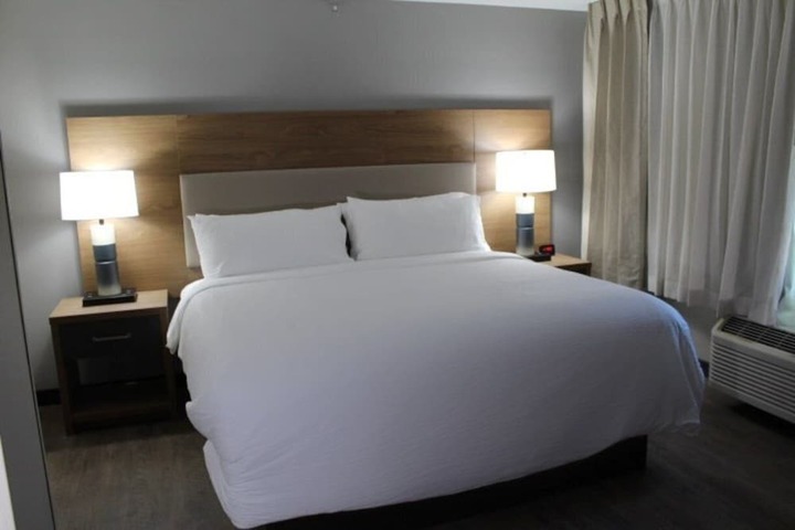 Room 14 of 48