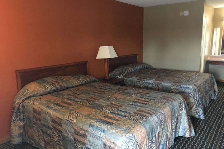 Room 25 of 46