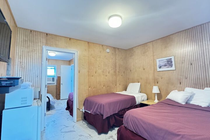 Room 26 of 61