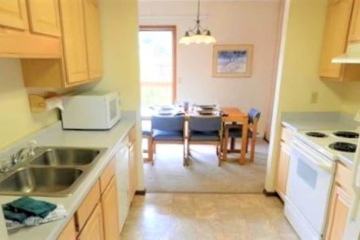 Twin Rivers Condominiums by Alderwood Colorado Management