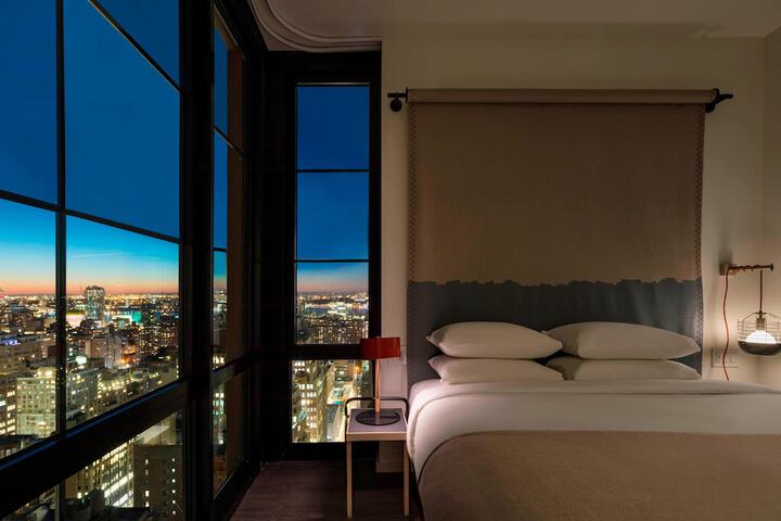 Room 42 of 68