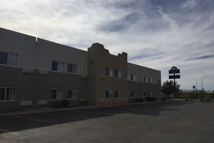 Hotel 3 of 27