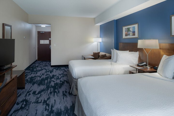 Fairfield Inn & Suites Dayton Troy