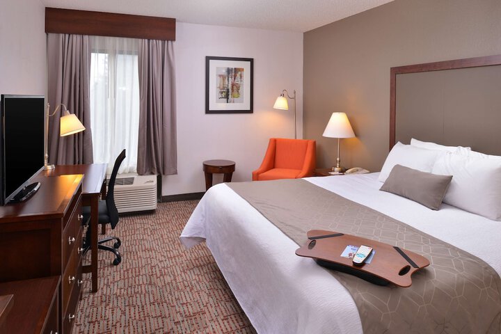 Best Western Plus Wichita West Airport Inn