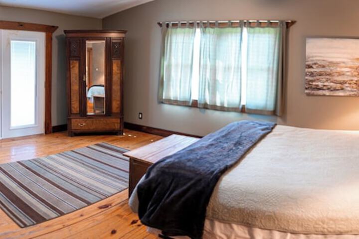 Room 25 of 40