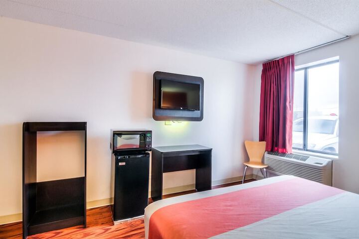Motel 6 Lansing IL - Chicago South