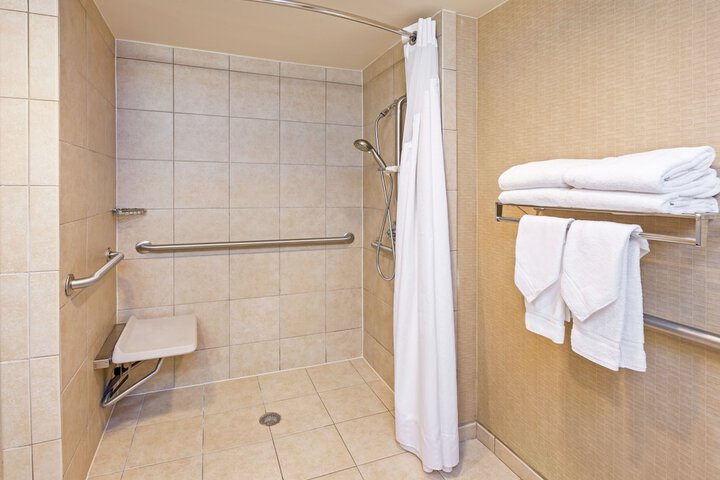 Holiday Inn Springdale / Fayetteville Area by IHG
