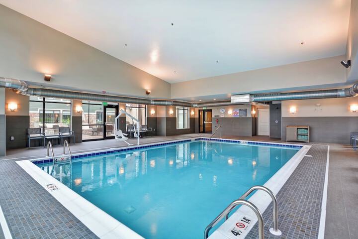 Residence Inn by Marriott Cleveland Airport / Middleburg Heights