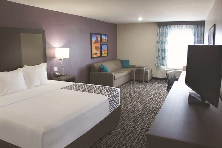 Room 46 of 60