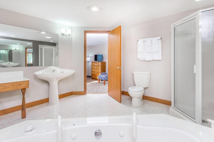 Baymont Inn & Suites by Wyndham Platteville