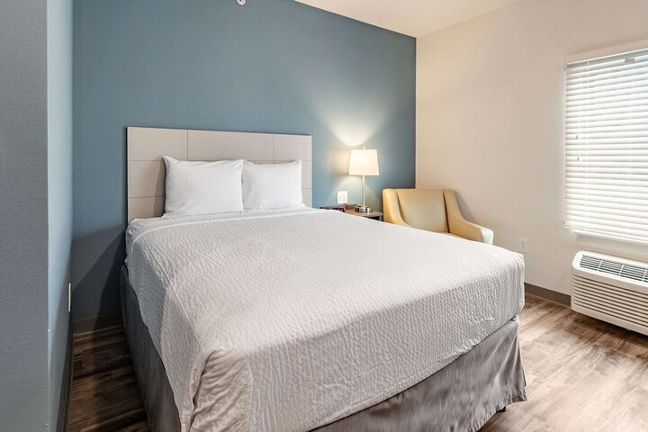 Room 20 of 33