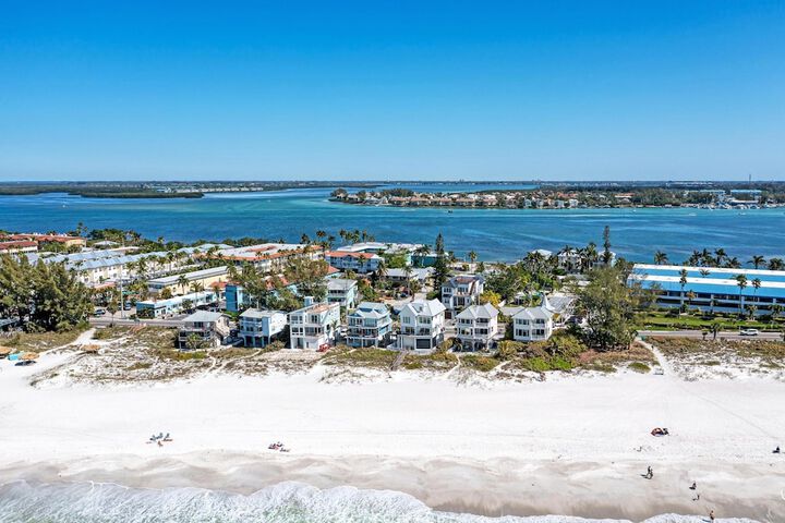 Anna Maria Island Beach Palms 5B