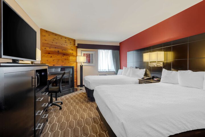 Room 12 of 28